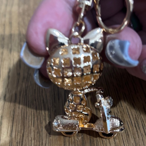 Gold and Red Cat Keychain with Crystals - Picture 4 of 4